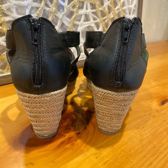 Solesenseability Womens Wedge Shoe Brand New - Picture 4 of 6